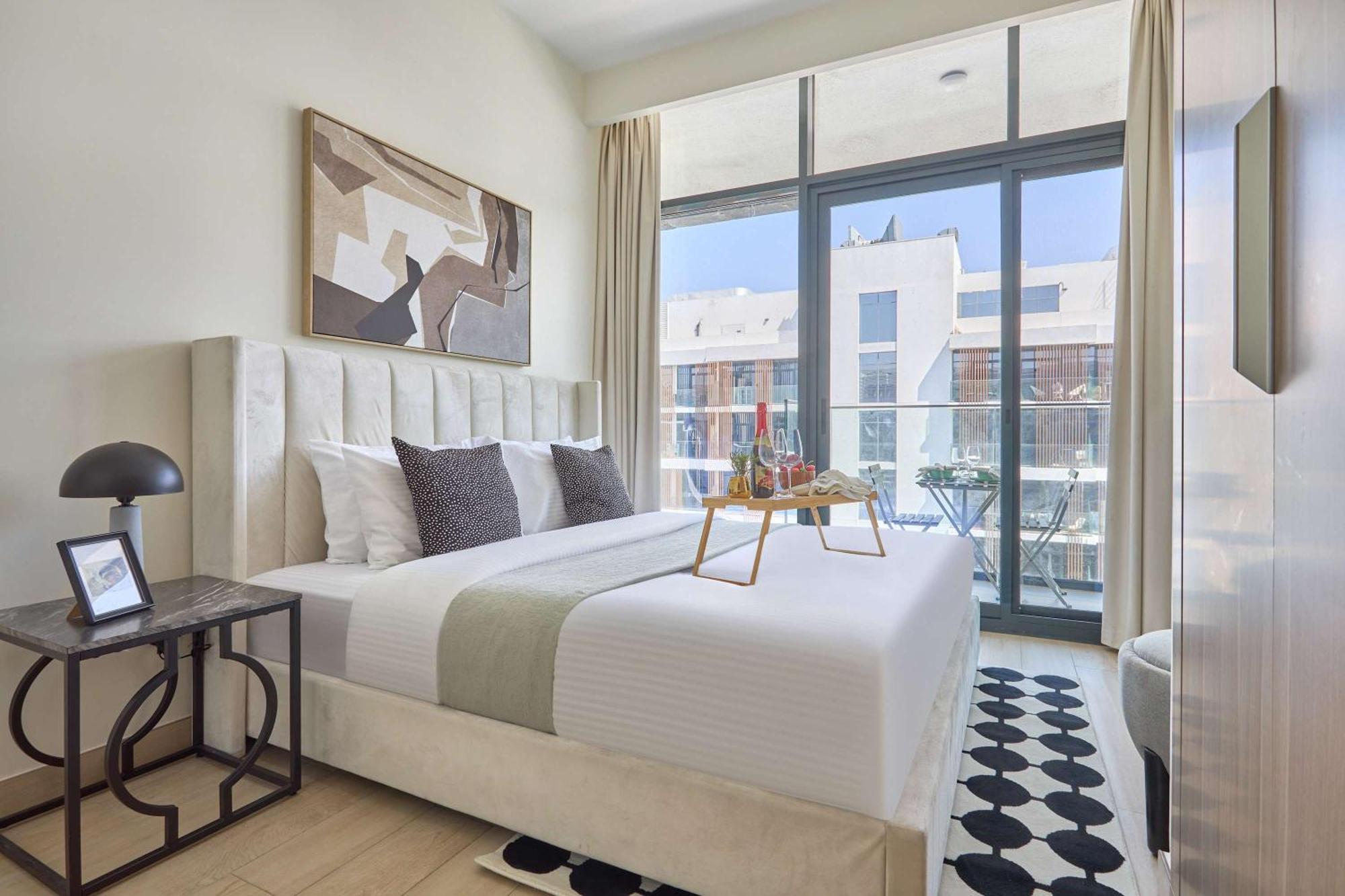 Frank Porter - Azizi Riviera 15 Apartment